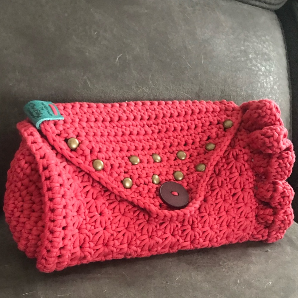Crochet clutch
